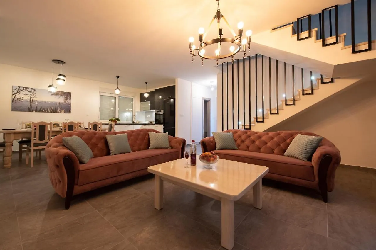 Villa Fidelissima Kastela Croatia