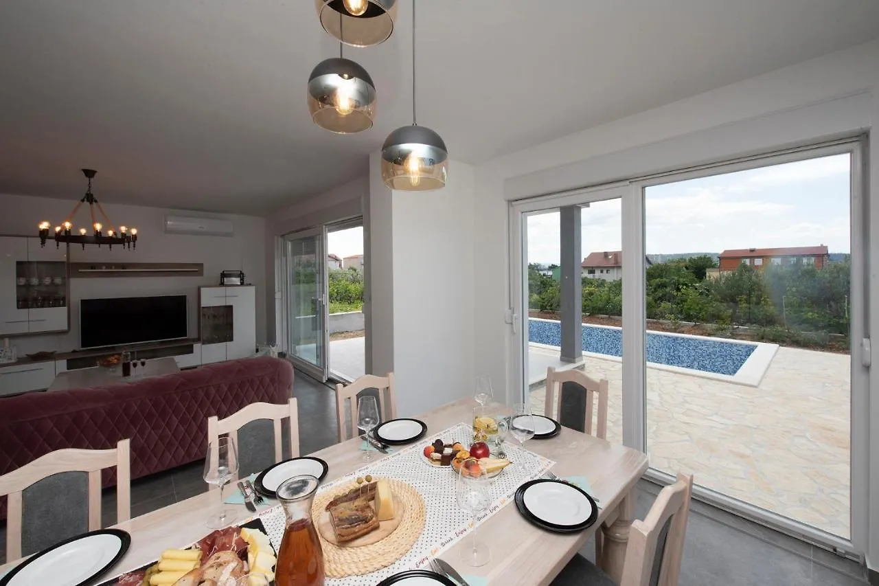 Villa Fidelissima Kastela Croatia